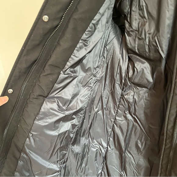 Uniqlo warmest extra long black parka coat like new - Picture 8 of 14